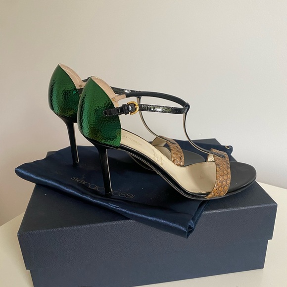 Sergio Rossi 💎 Black Patent Leather T-Strap Sandals - Size 38.5 (Fits US 8) - Picture 4 of 10